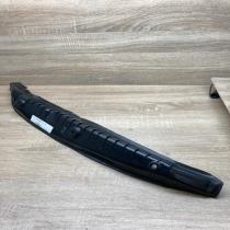 1648890425  RH Fender end trim Mercedes-Benz ML AMG W164