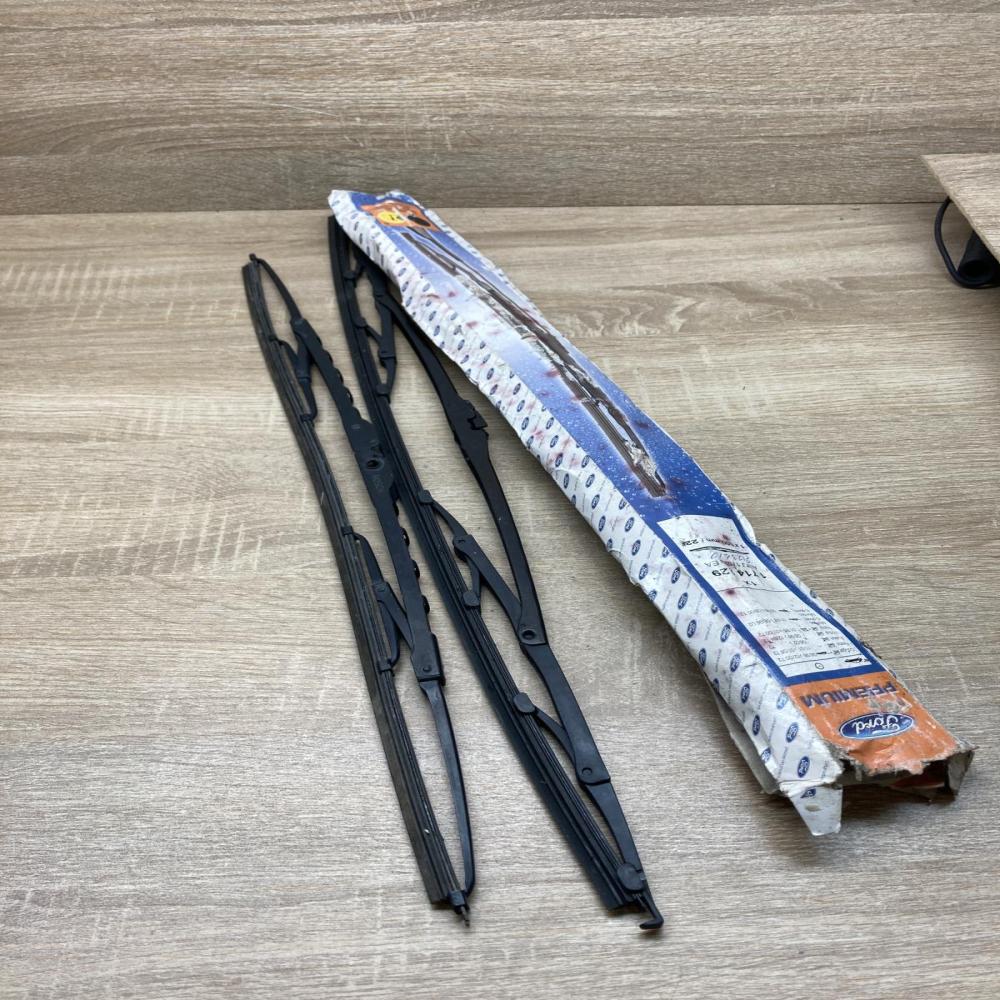 1714329   Windshield/front glass wiper blade Ford Mondeo MK II