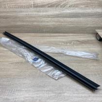 7253265   Rear door glass trim molding Mercedes-Benz GLC C253