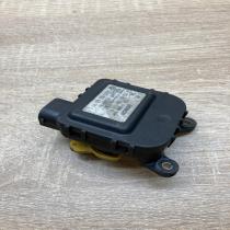 8D2820511C 0132801122  Air flap motor/actuator Audi A4 S4 B5 8D