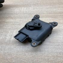 4B1820511K 0132801158  Air flap motor/actuator Audi A6 S6 C5 4B