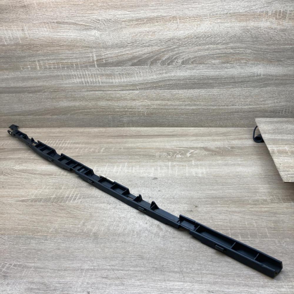 A1566980314   Sill supporting ledge Mercedes-Benz GLA W156