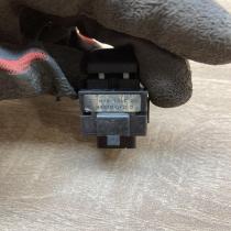 84810 0F010   Electric window control switch Toyota Corolla Verso AR10