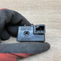 86650 13010 068900 3570  Other relay Toyota Corolla Verso AR10