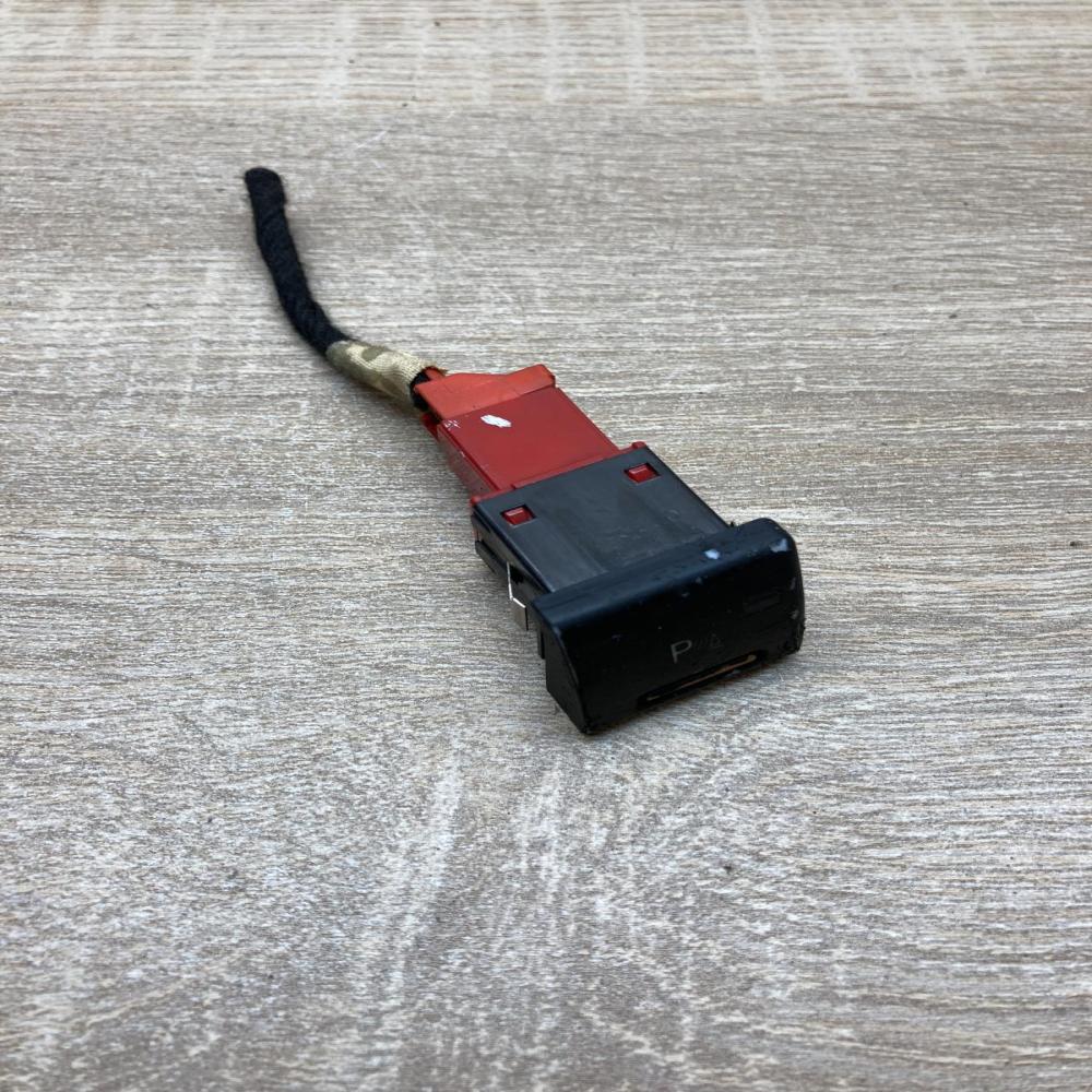 4B0919281A   Parking (PDC) sensor switch Audi A6 S6 C5 4B