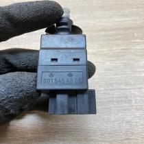 0015454009   Brake pedal sensor switch Mercedes-Benz E W211