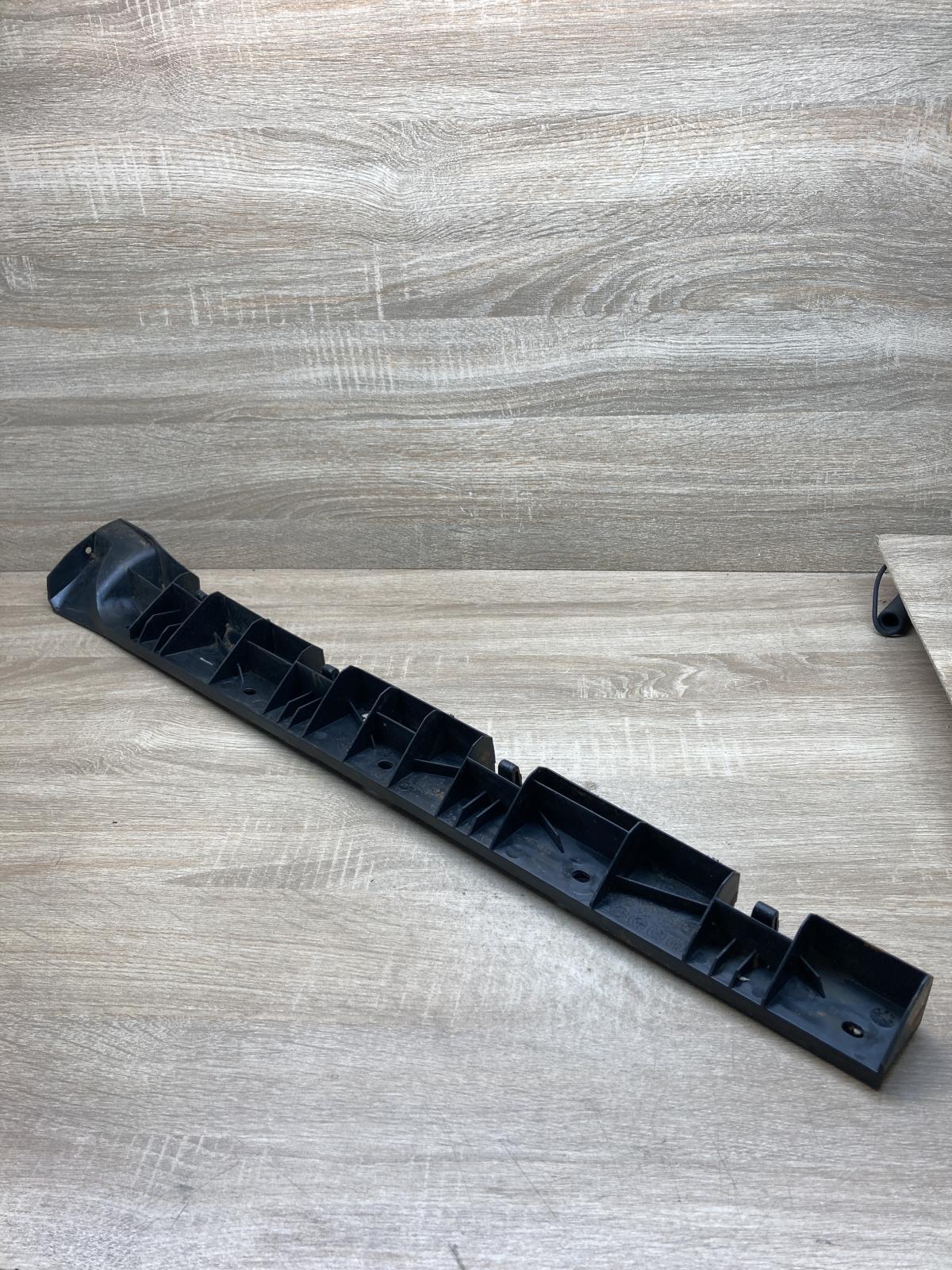 A1646981427   Rear sill (body part) Mercedes-Benz ML W164