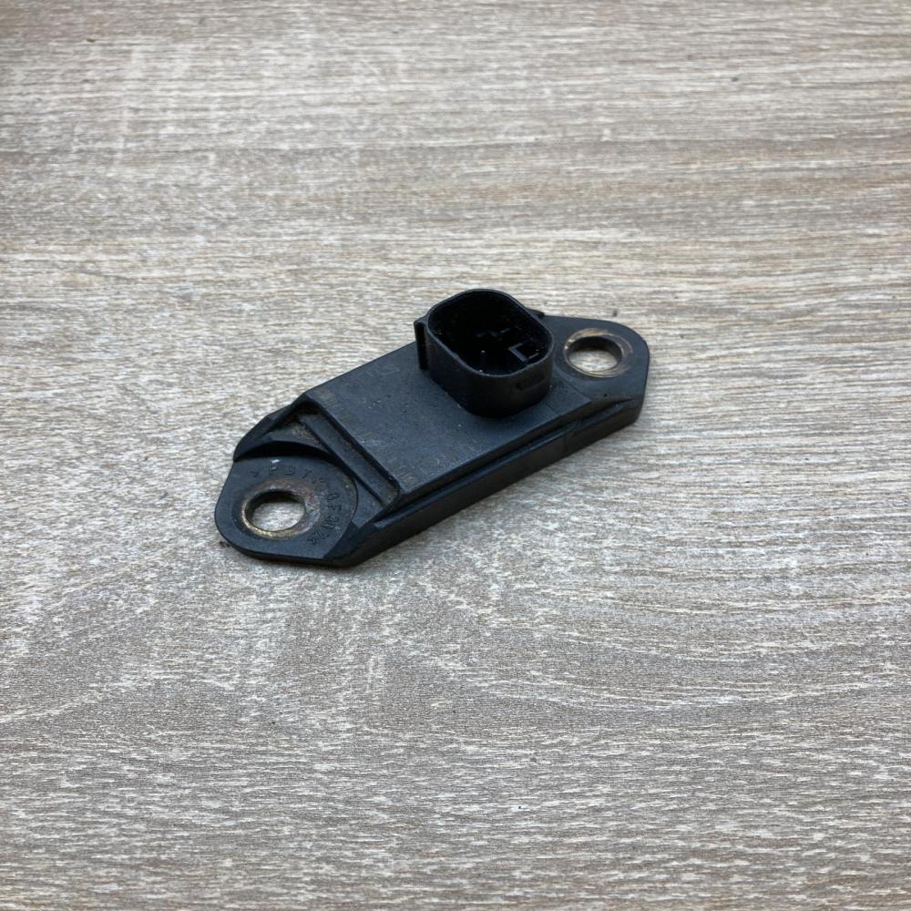 0025426918   Airbag deployment crash/impact sensor Mercedes-Benz S W220