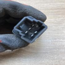 4760152AB   ESP (stability program) switch Chrysler 300M