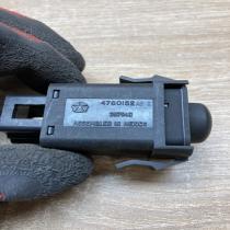 4760152AB   ESP (stability program) switch Chrysler 300M