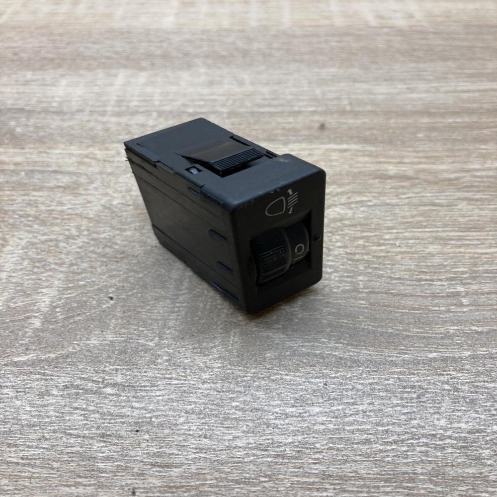 96384422XT 96366692XT  Headlight level height control switch Citroen Berlingo