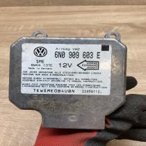 6N0909603E 5WK4137E  Airbag control unit/module Volkswagen Polo III 6N 6N2 6NF