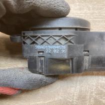 98AG15A945B   Windscreen/window heater switch Ford Focus
