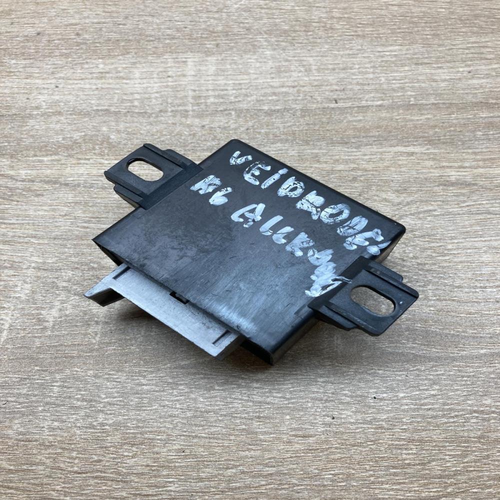 4A0907445A   Wing mirror control module Audi A6 S6 C5 4B