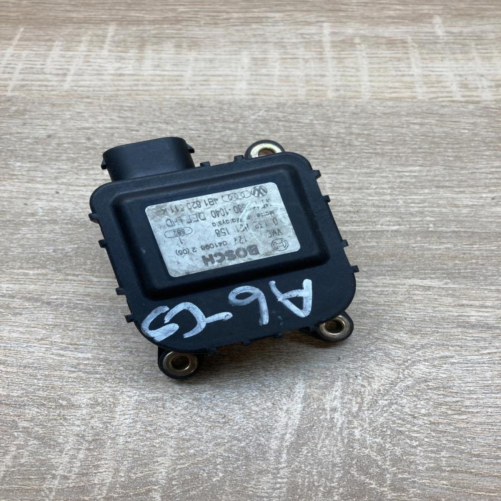 4B1820511K 0132801158  Air flap motor/actuator Audi A6 S6 C5 4B