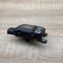 4B1820511K 0132801158  Air flap motor/actuator Audi A6 S6 C5 4B