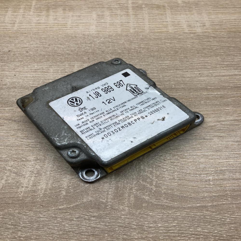 1J0909607 5WK4199  Airbag control unit/module Volkswagen PASSAT B5