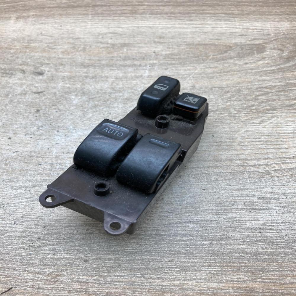 Yaris Window Switch 011 4A24  Electric window control switch Toyota Yaris