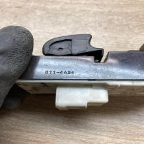 Yaris Window Switch 011 4A24  Electric window control switch Toyota Yaris