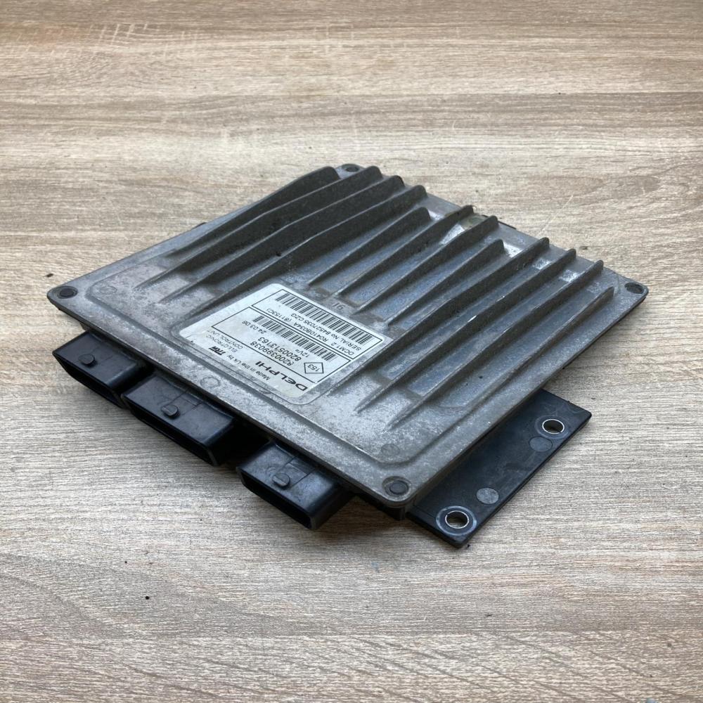 8200399038 8200513163  Engine control unit/module ECU Renault Megane II