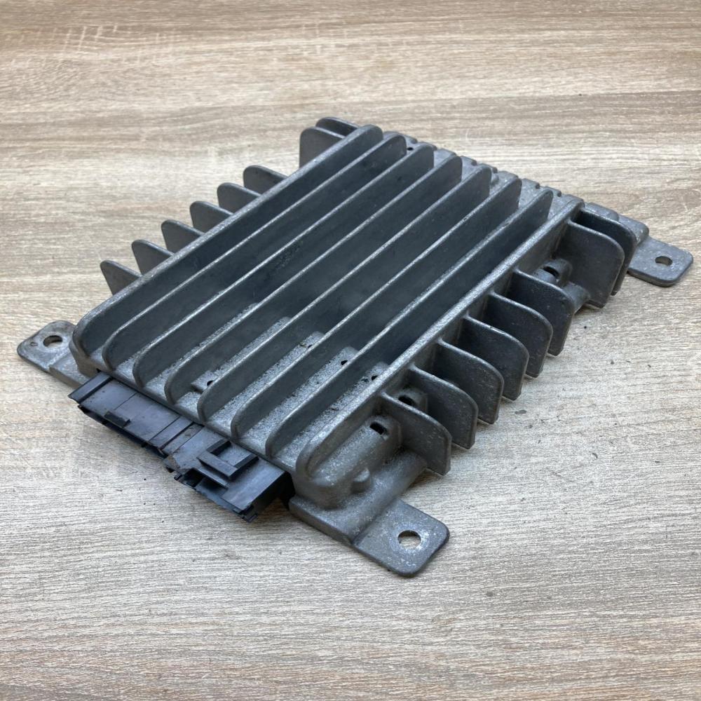 28060 CA100   Sound amplifier Nissan Murano Z50