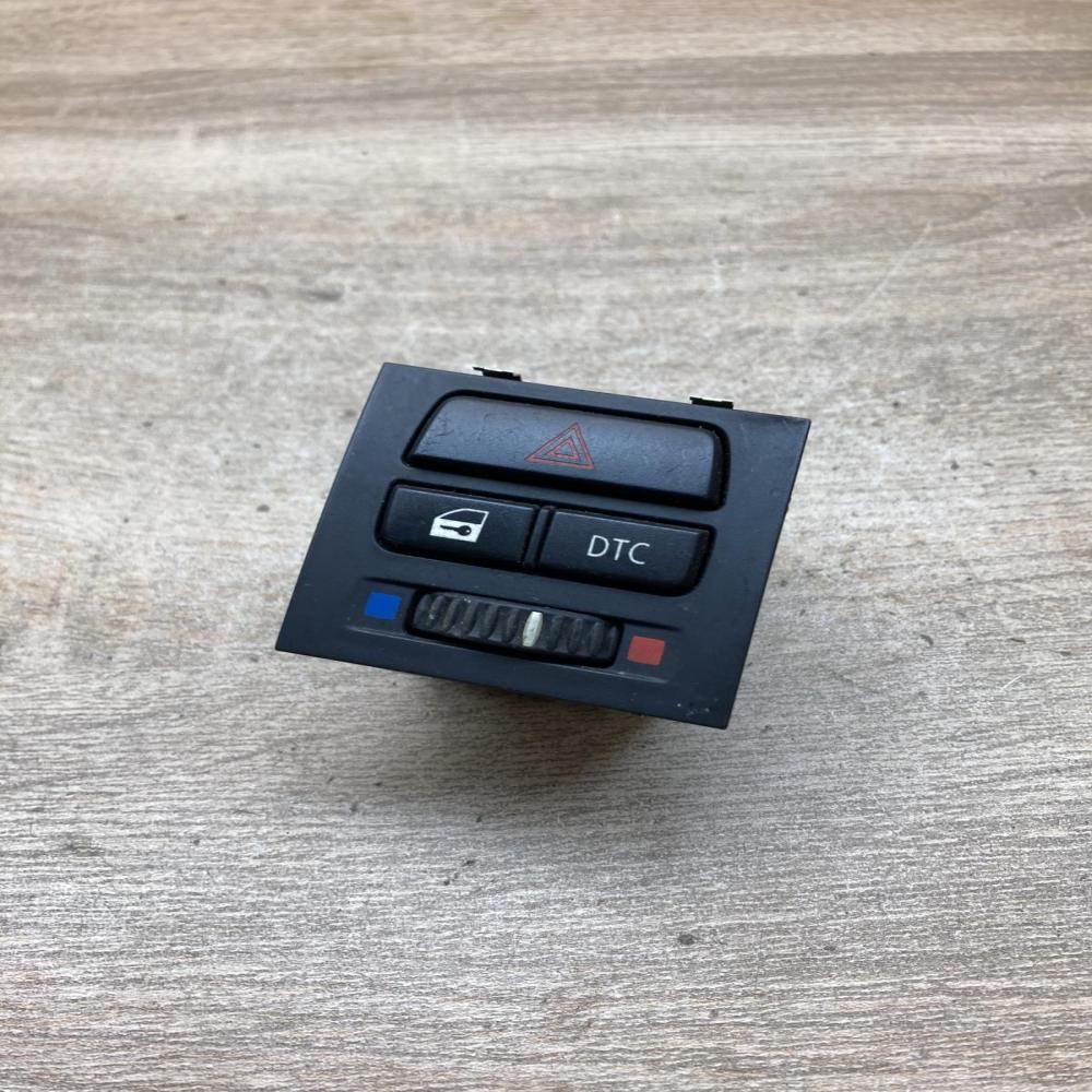 9132421   Hazard light switch BMW 3 E90 E91