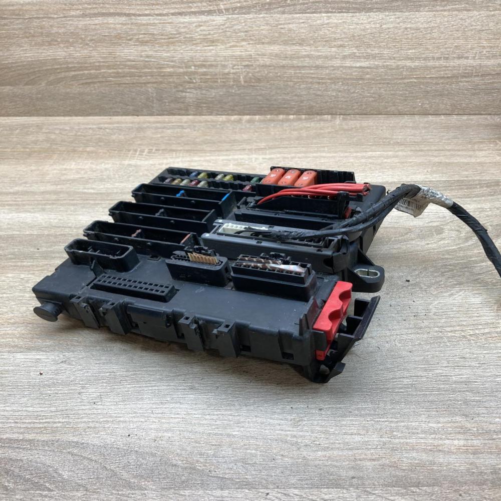 13112914 519049019 AU Fuse module Opel Signum