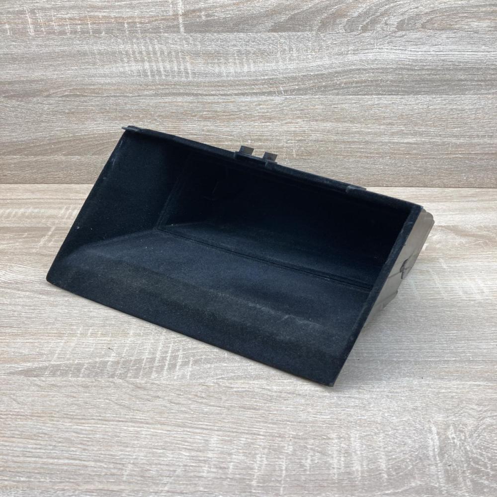 0118932   Glove box central console BMW X5 E70