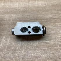 6981484   Air conditioning (A/C) expansion valve BMW 3 E90 E91