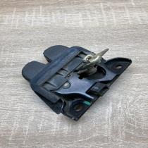 050600   Tailgate/trunk/boot lock/catch/latch Audi A6 S6 C5 4B