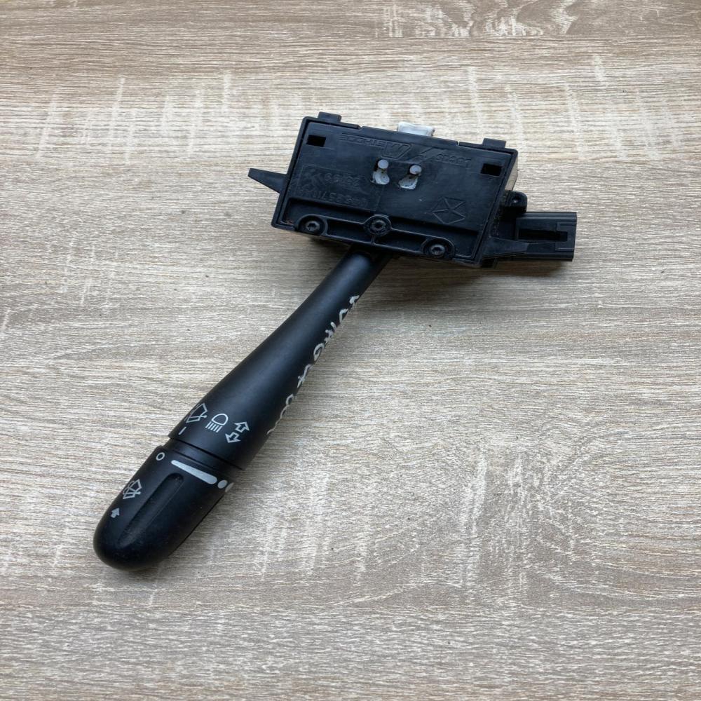 04685711AA   Wiper control stalk Chrysler Voyager