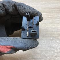 3B095962C   Windscreen/window heater switch Volkswagen PASSAT B5