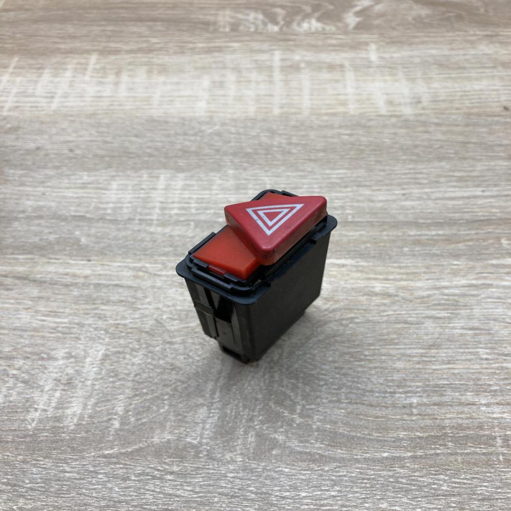 4B0941509D   Hazard light switch Audi A6 S6 C5 4B