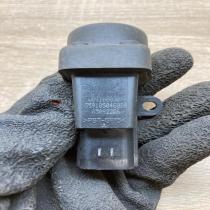 030922A6 W0T100030  Fuel cut-off switch Honda CR-V