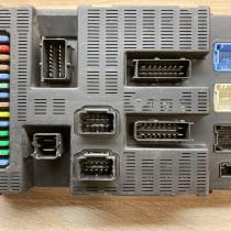 9659285380   Fuse module Peugeot 207