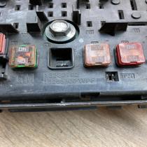 13275881 13222782  Fuse module Opel Insignia A