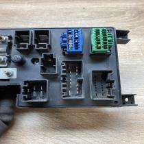 30728008 518828108  Fuse module Volvo V70