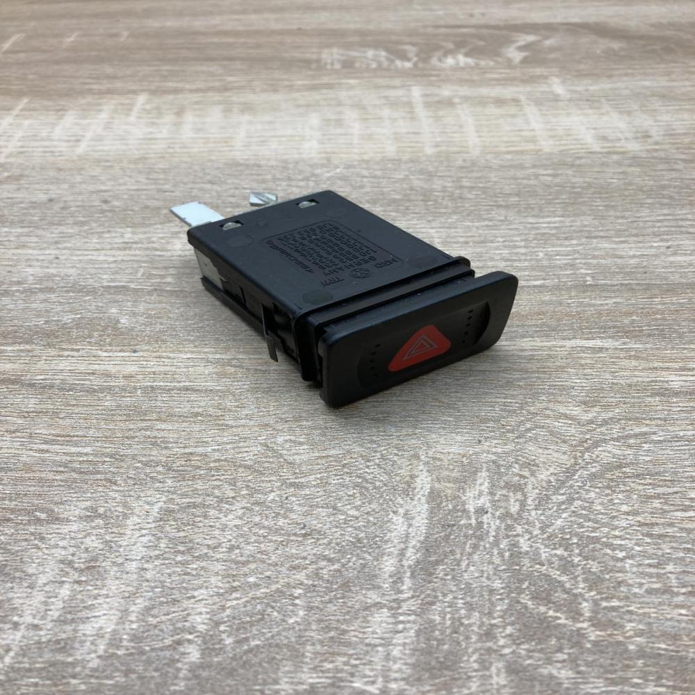 1J0953235A 1J0953235B  Hazard light switch Volkswagen Golf IV