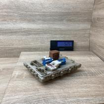 24350 4U100   Fuse module Nissan Primera