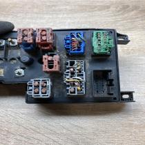 9494207 518323001 9494207 Fuse module Volvo S80
