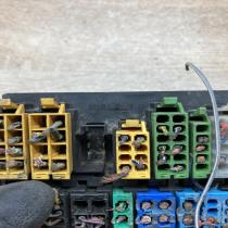357937039   Fuse module Volkswagen PASSAT B4