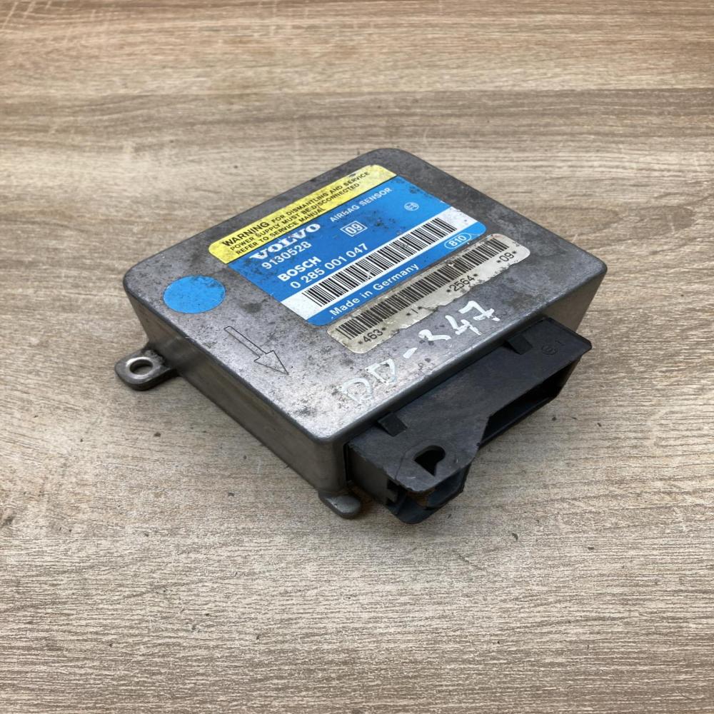 9130528 0285001047  Airbag control unit/module Volvo 850