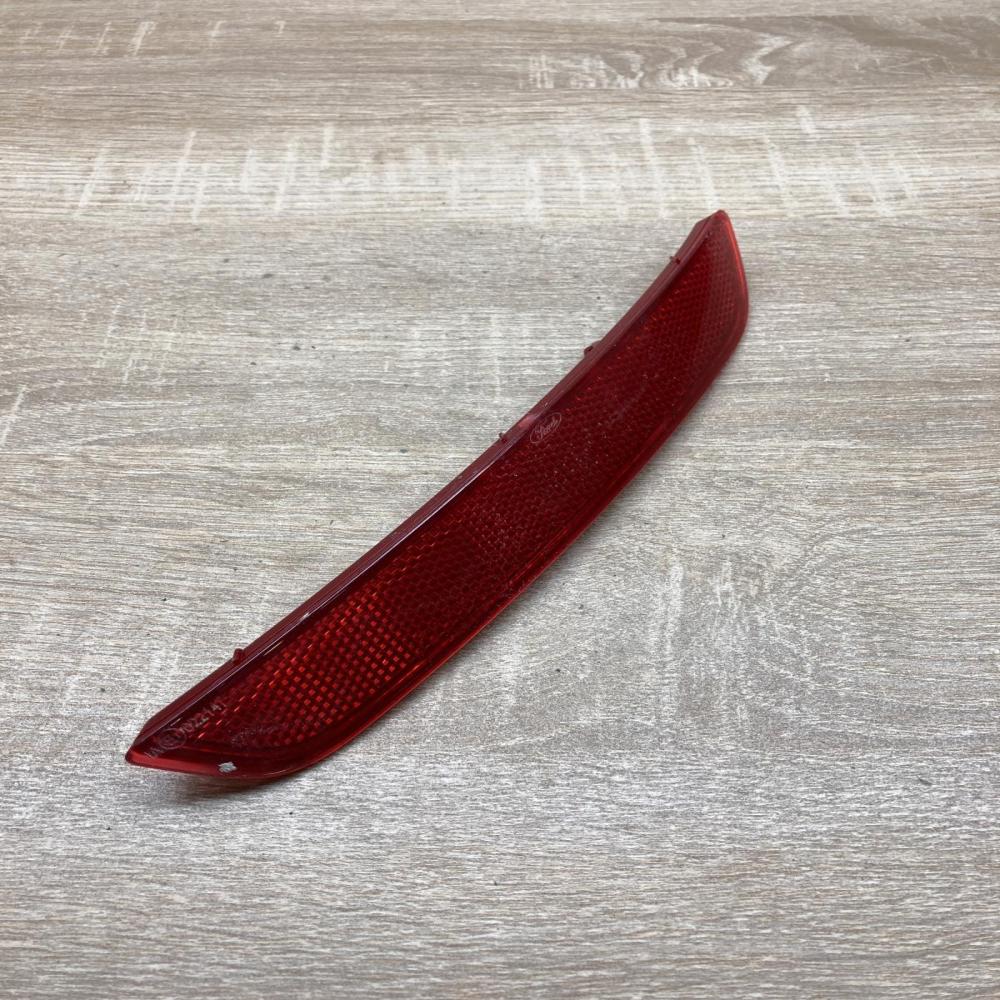 7S71 515B0 AC   Rear tail light reflector Ford Mondeo Mk III