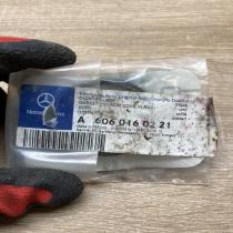 A6060160221   Other engine part Mercedes-Benz E W210