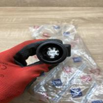 241062   Other engine bay part Peugeot 306