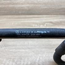 A6398323923   Engine coolant pipe/hose Mercedes-Benz Vito Viano W639
