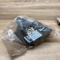 243809584R   Fuse box cover Renault Captur
