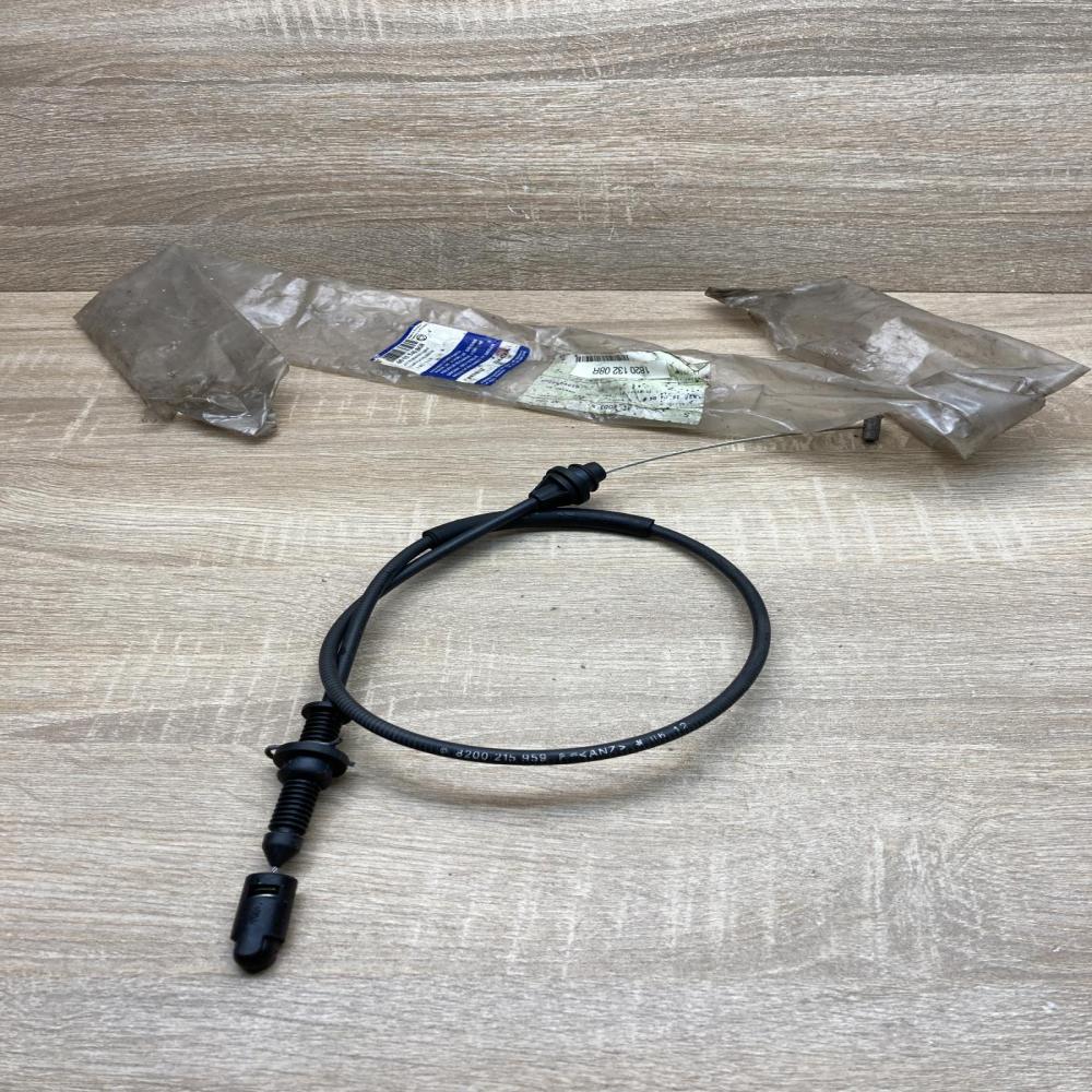 6001546868   Accelerator throttle pedal Renault Sandero I