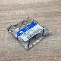52746 25000   R16 wheel hub/cap/trim Hyundai Accent