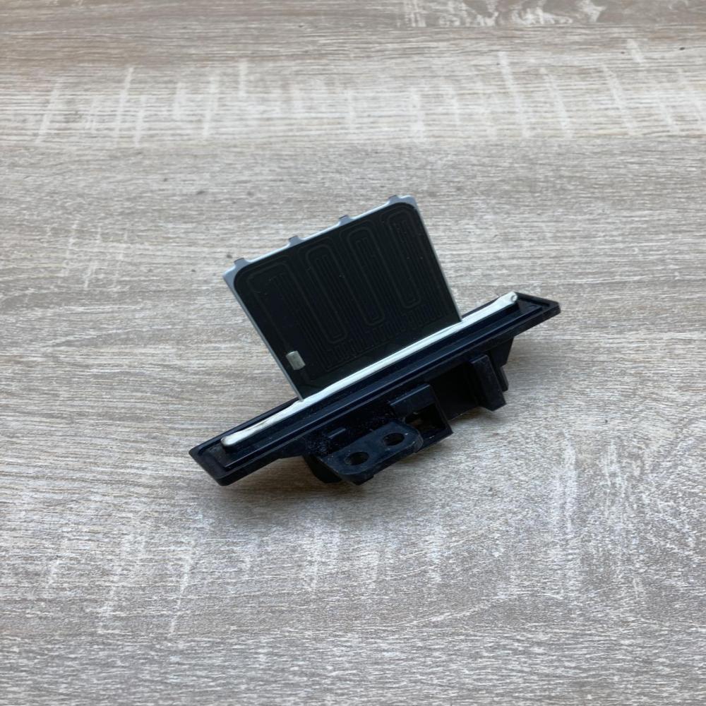 27150 3S810 3C670 3919  Heater blower motor/fan resistor Nissan Pulsar